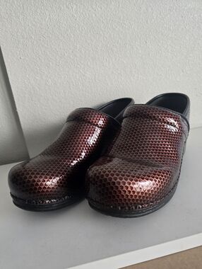 Dansko XP Clogs Brown Rust Color Anaconda Women's 39